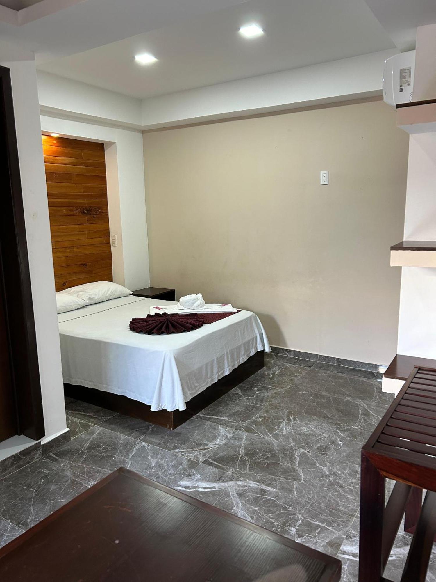 Framfor Inn Chetumal Esterno foto